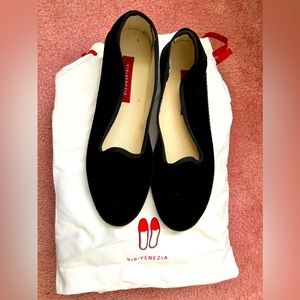 ViBi Venezia Black unisex velvet slippers Brand Nee with Box